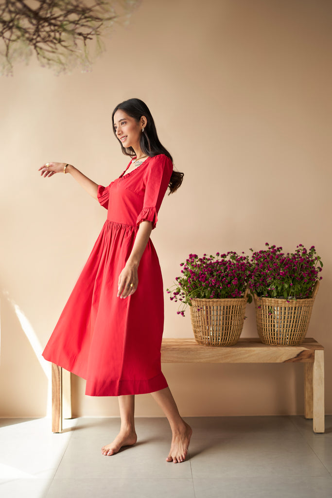 Red dress in organic cotton for summer 